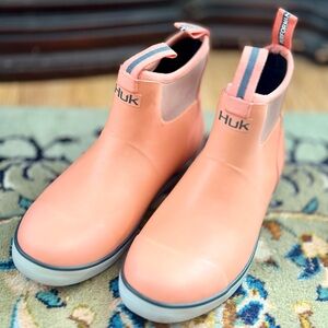 HUK Women's "Performance Fishing" Deck
Boots, Size 8 - Desert Flower